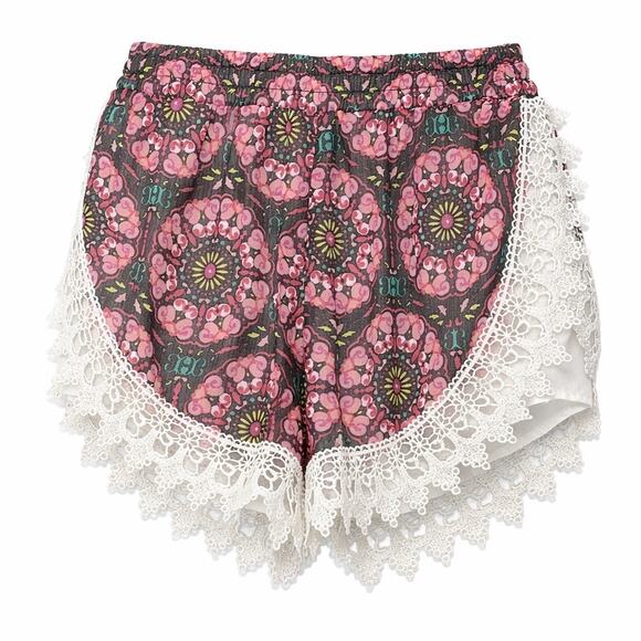 Lucy Love Pants - Lucy Love Boho Floral Pink Shorts Crochet Lace Trim Festival Small